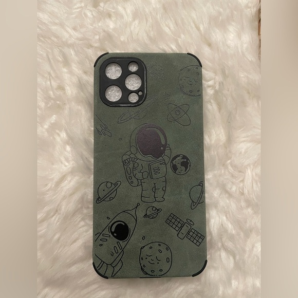 Lot of iPhone 12 Pro cases - Picture 6 of 11